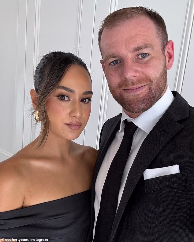 Opisao je kemoterapiju kao nemilosrdnu, usporedivši je s osjećajem stalnog mamurluka danima bez olakšanja tijekom iscrpljujućih ciklusa liječenja