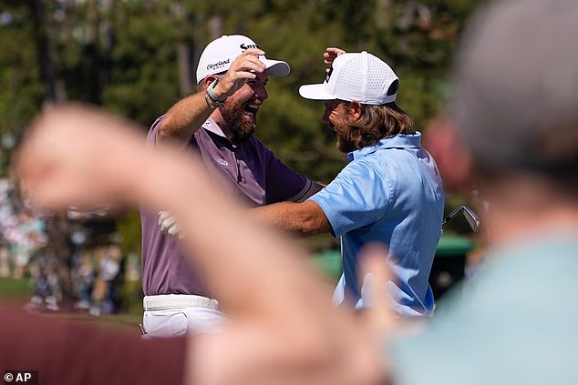 Trenutak je izazvao divlje slavlje među obožavateljima i kod partnera u igri Tommyja Fleetwooda