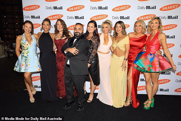 Ponovno će se okupiti u ponedjeljak navečer kako bi posljednji put sjeli sa stručnjacima i ponovili uspone i padove sezone. Nevjeste na slici s Alijem Daherom iz Daily Maila