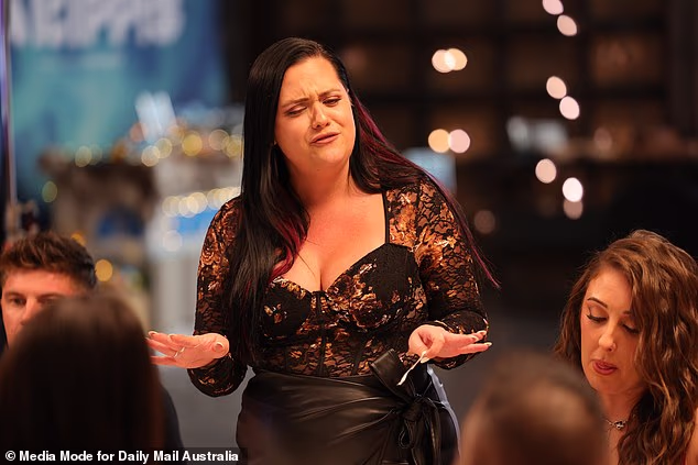 Molim vas, svi se smirite! Epizoda samo što nije počela