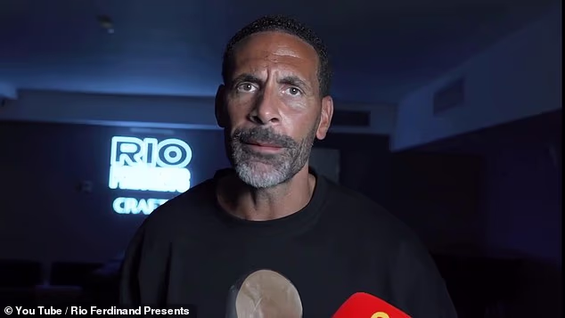 Ferdinand (na slici) je rekao Arteti da ne dopusti svojoj momčadi da ostane u dvoboju Premier lige