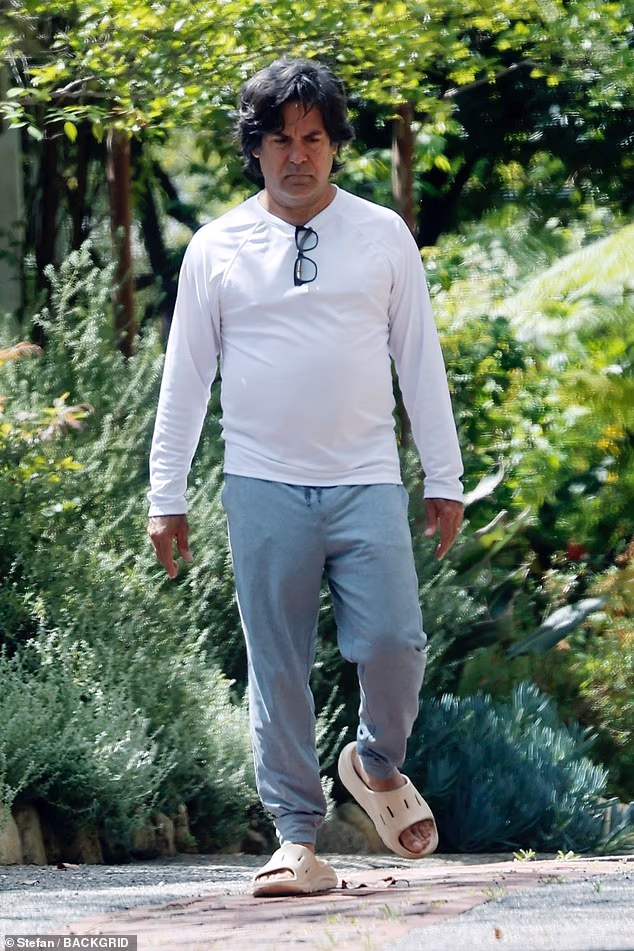 Ali bio je odjeven u mnogo moderniju odjeću