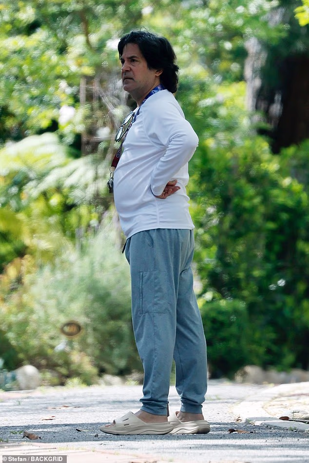 Ponovno pokretanje najavljeno je prošle godine, a u izjavi koju je dobio The Hollywood Reporter, Jinny Howe, potpredsjednica dramske serije za Netflix, otkrila je da će serija biti 'svježi pogled na ovu legendarnu priču'