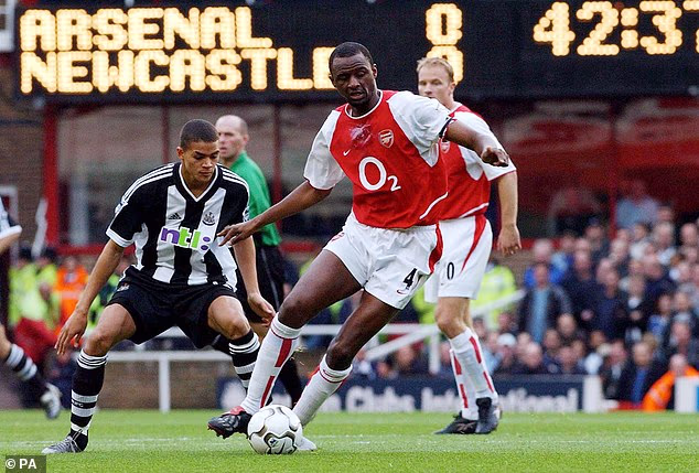 Patrick Vieira nalazi se na drugom mjestu Nevilleove liste - a legenda Arsenala je hvaljena zbog svojih kvaliteta