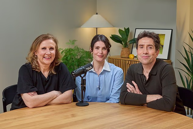 Govoreći u ovotjednom Dish podcastu s Nickom Grimshawom i Angelom Hartnett OBE, Gemma je otvorila priču o ponovnom postajanju mamom