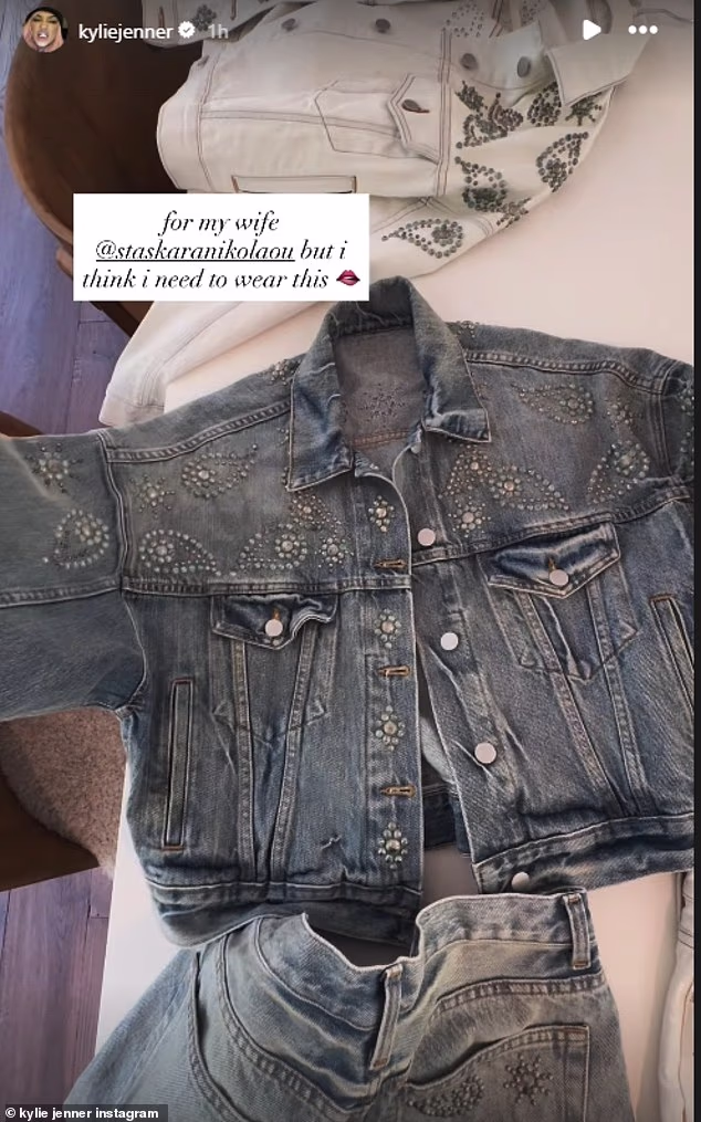 Također je napisala: 'Traper je bio jedna od polaznih točaka za ovu kolekciju. jedan od naših najprodavanijih i nešto za što smo znali da želimo dalje promicati za khy'