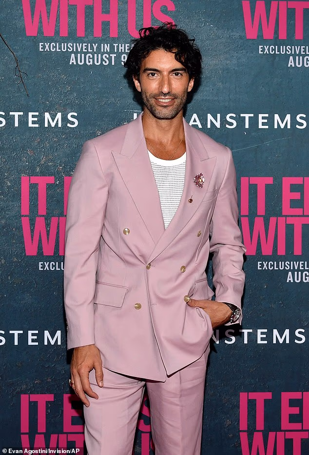 Baldoni je također zatražio, prema izdanju, da Reynoldsov lik Nicepoola iz Deadpoola i Wolverinea bude predstavljen na predstojećem suđenju u svibnju, tvrdeći da mu se ličnost na ekranu ruga; slikano u kolovozu 2024