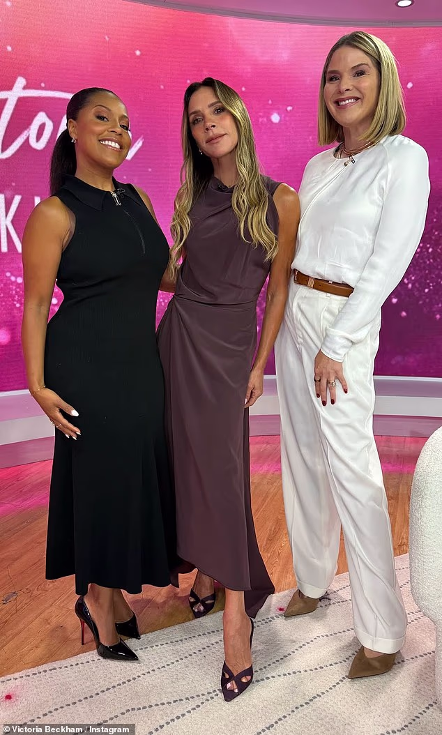 Victoria se osvrnula na svoju 'izazovnu' prošlu godinu usred svađe sa sinom Brooklynom u rijetkom TV intervjuu u utorak (viđeno s voditeljicama Today Jennom Bush Hager i Sheinelle Jones)