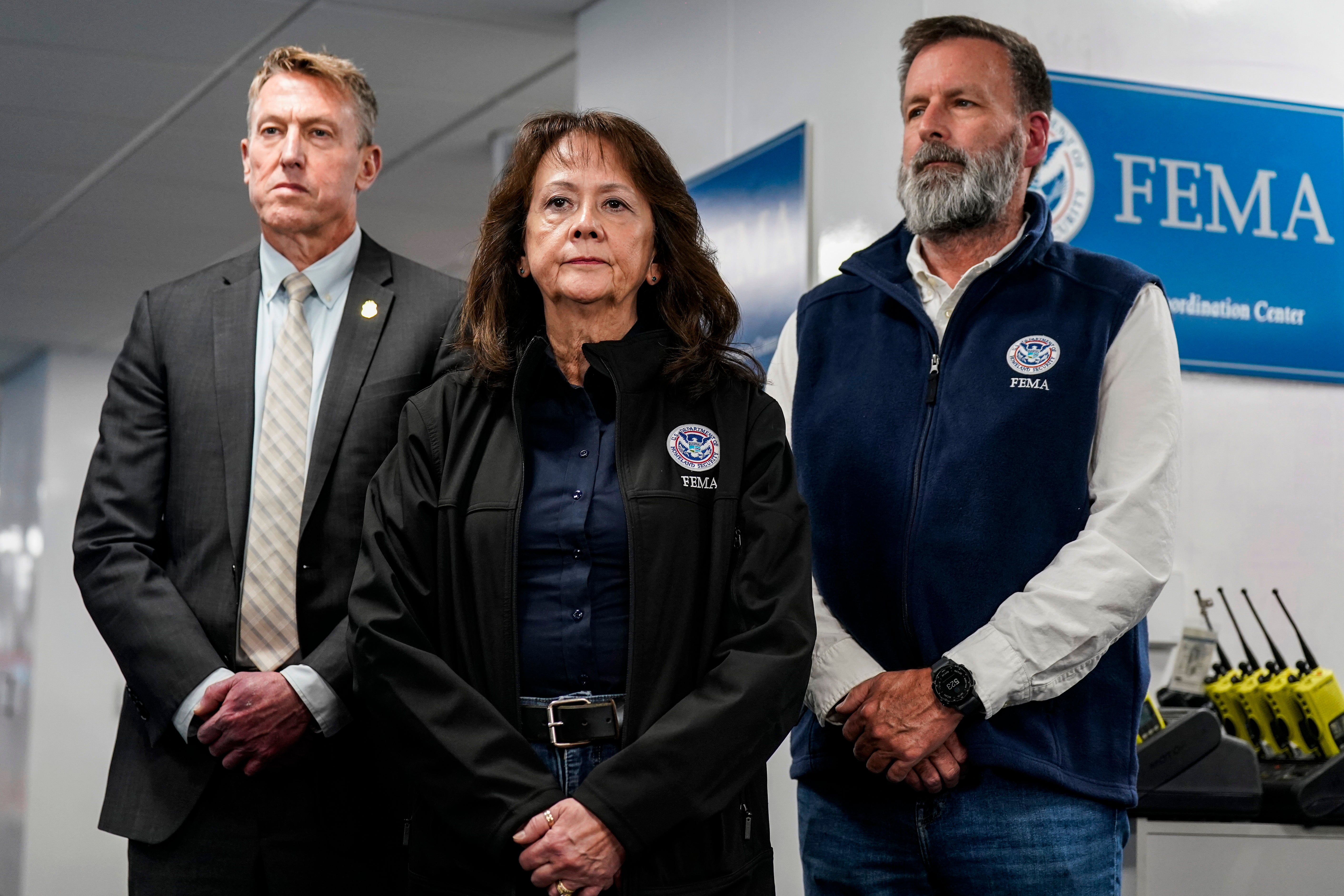 Phillips je navodno stavljen na stranu unutar FEMA-e i rečeno mu je da prestane objavljivati ​​postove o teleportaciji jer su njegovi komentari postali viralni