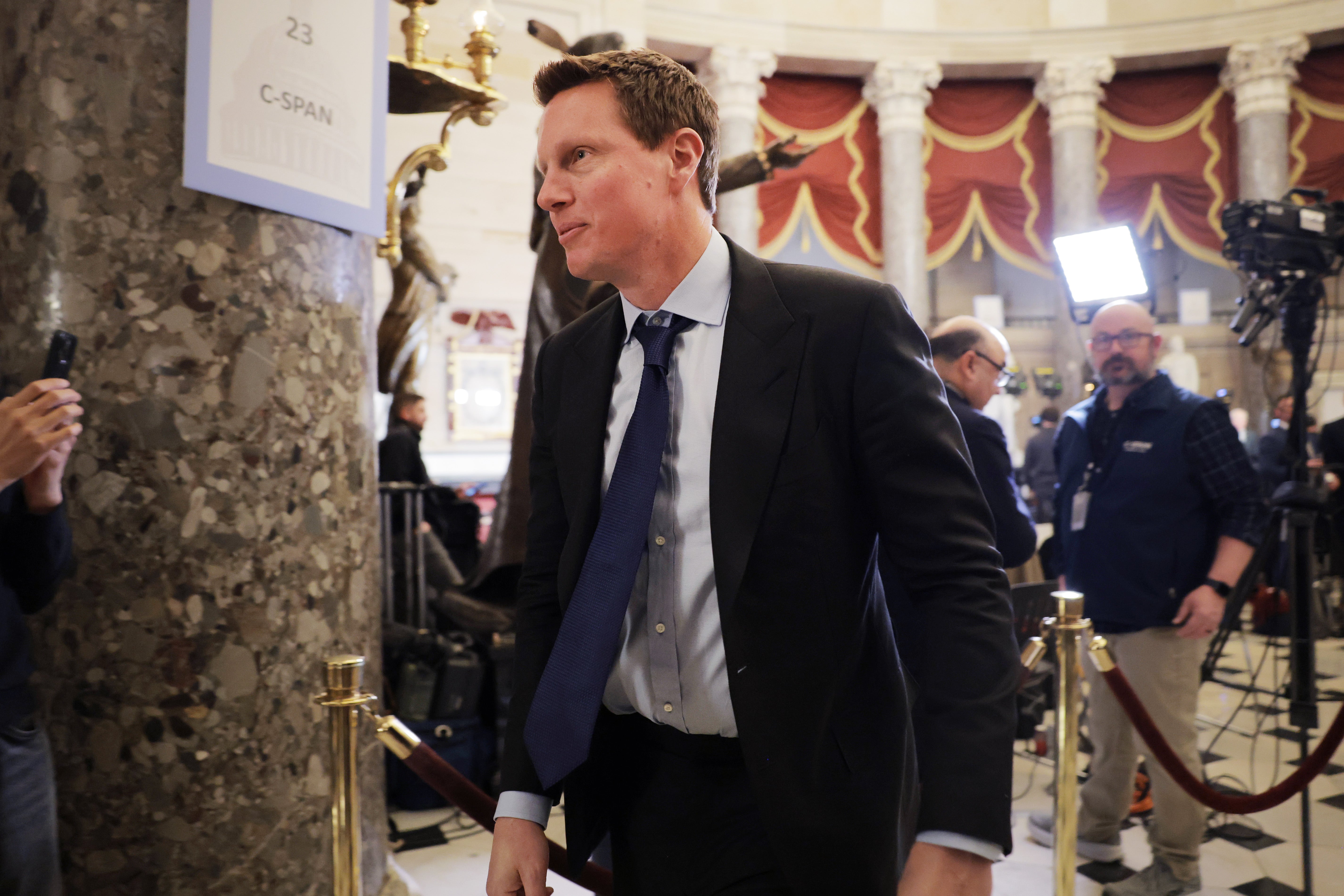 Izvršni direktor Paramount Skydancea David Ellison navodno će sljedeći tjedan održati večeru u čast Trumpove administracije dok njegova tvrtka čeka federalno odobrenje za svoju ponudu od 111 milijardi dolara za preuzimanje Warner Bros Discoveryja