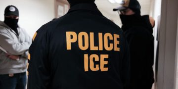 86-godišnja Francuskinja zadržana od strane ICE-a nakon što se preselila u SAD kako bi obnovila romansu staru desetljećima