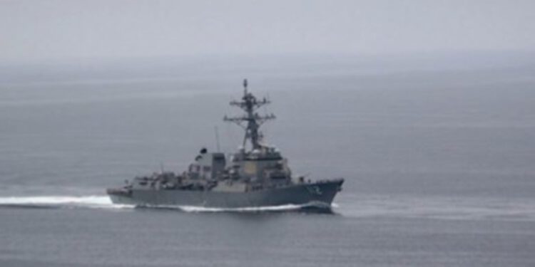 Američki ratni brodovi krenuli u opasnu potragu za nevidljivim prijetnjama