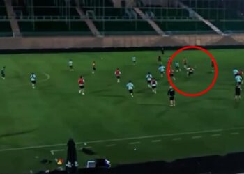 Balotelli, kako možeš tako šutirati? Gol na treningu je lud