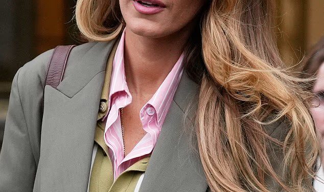 Blake Lively i Ryan Reynolds izgubili su iskru: Prijatelji detaljno opisuju depresivne nove živote ‘umornog’ para… i priznaju da ‘ona jednostavno nije tamo’ usred šokantnog plana za bijeg iz Amerike