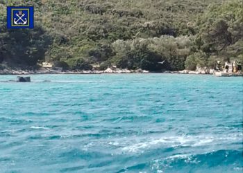 Brodica planula i potonula kod dalmatinskog otoka, tročlana posada spašena