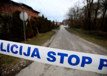 Cure jezivi detalji ubojstva kod Gline: Muškarac ubio 20 godinu mlađu nevjenčanu suprugu