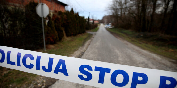 Cure jezivi detalji ubojstva kod Gline: Muškarac ubio 20 godinu mlađu nevjenčanu suprugu