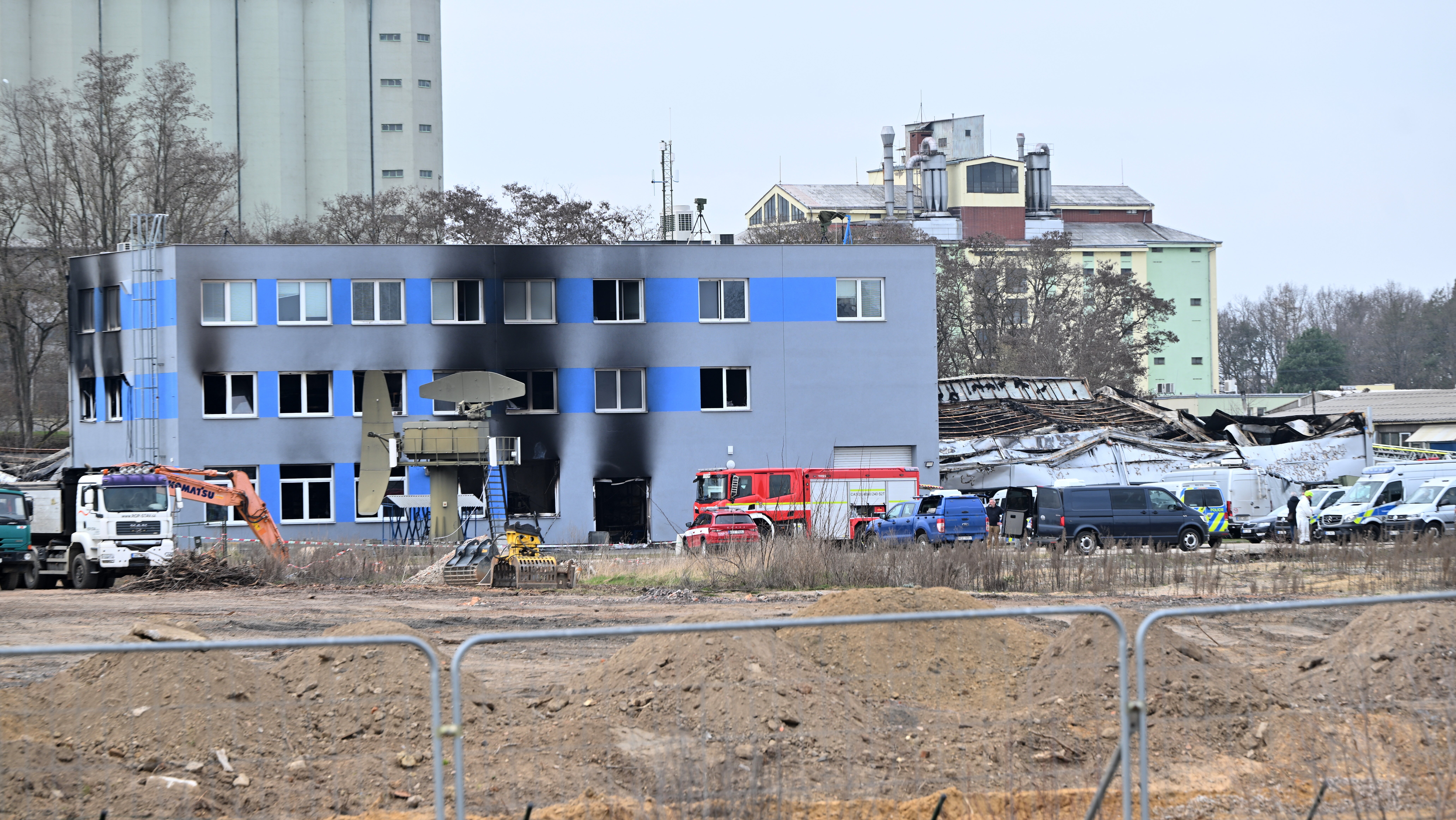 Češke su vlasti prethodno objavile pet pritvaranja, uključujući i ona egipatskog i američkog državljanina