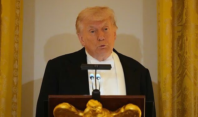 Donald Trump prekida svoj govor kralju Charlesu kako bi pohvalio ‘nepobjedivog’ Roryja McIlroya tijekom državne večere u Bijeloj kući