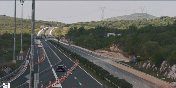 Dramatična scena na autocesti kod Dugopolja: Vozač juri u krivom smjeru prema Dubrovniku