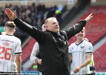 Dunfermline 0-0 Falkirk (AET; Dunfermline pobjeđuje 4-2 na jedanaesterce): Pars pobjeđuje Bairnsa i dolazi do finala Škotskog kupa