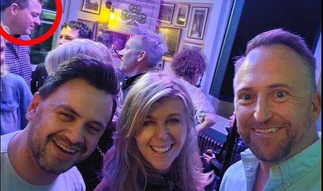 Dvije godine nakon što je Kate Garraway izgubila supruga, ‘bliska’ je s njegovim prijateljem televizijskim voditeljem