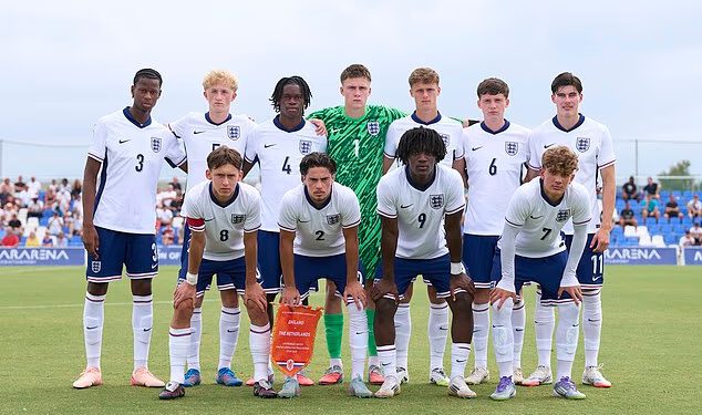 FA ima ozbiljan problem za riješiti nakon što je momčad s Maxom Dowmanom i Riom Ngumohom postala najnovija skupina mladih zvijezda koje nisu uspjele u Engleskoj