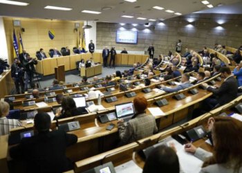 FBiH pojednostavila izdavanje radnih dozvola strancima