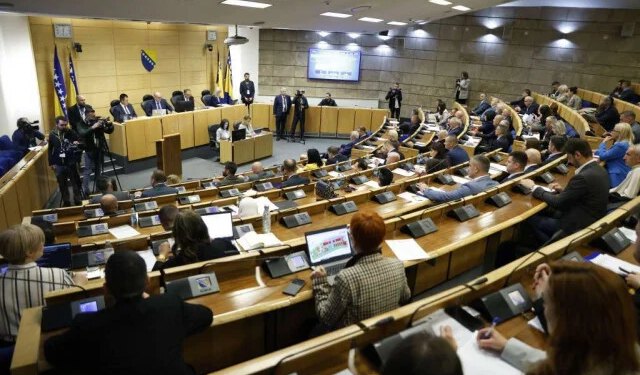 FBiH pojednostavila izdavanje radnih dozvola strancima