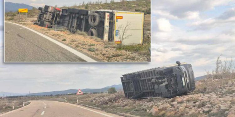 FOTO Zar im se stvarno isplati? Danima je s razlogom promet bio zatvoren, ali neki misle da “mogu proći”