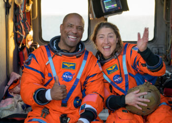 FOTO/VIDEO: Astronauti misije Artemis 2 sletjeli na Zemlju i zaključili 10-dnevnu lunarnu misiju