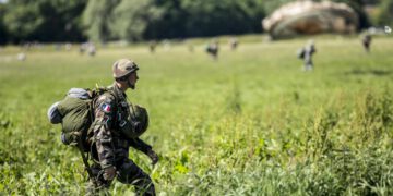 Francuska se priprema za ‘ratnu ekonomiju’