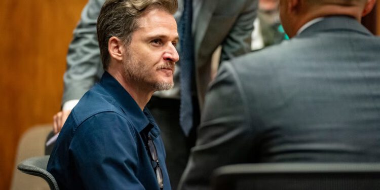 Gerhardt Konig: Liječnik proglašen krivim za pokušaj ubojstva supruge na slikovitom pješačenju na Havajima