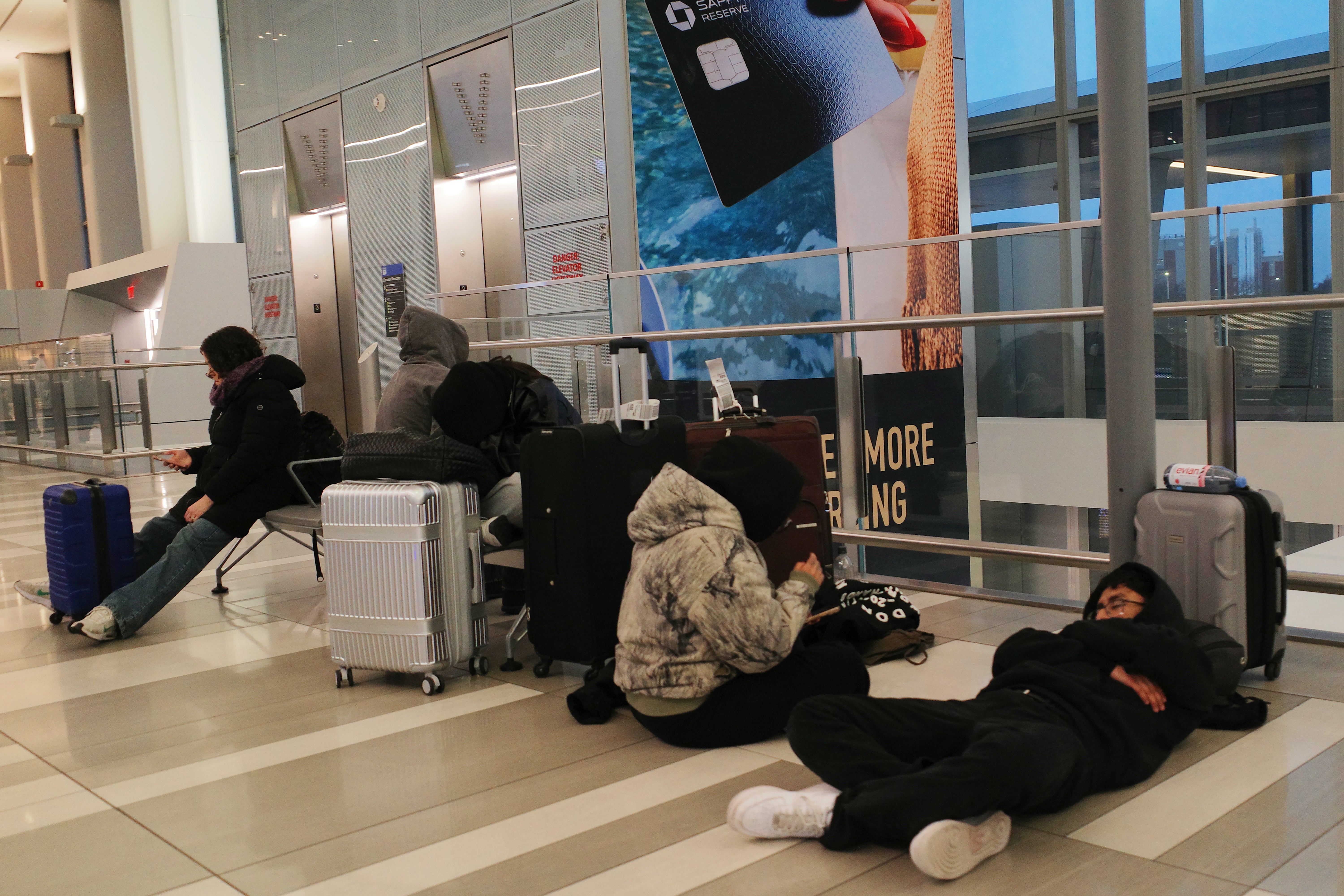 Dok se govori o potencijalnoj likvidaciji prijevoznika, stručnjaci za putovanja upozorili su da bi klijenti s rezerviranim letovima mogli završiti nasukani