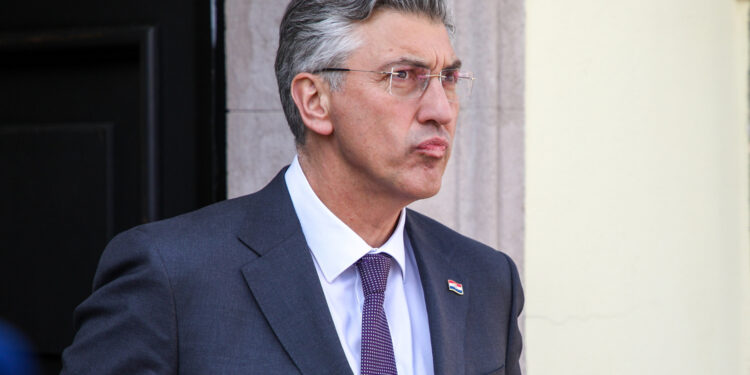 Gnjusna obmana! Plenković je postao meta prevaranata: Priča o lažnoj ‘aferi’ širi se mrežama