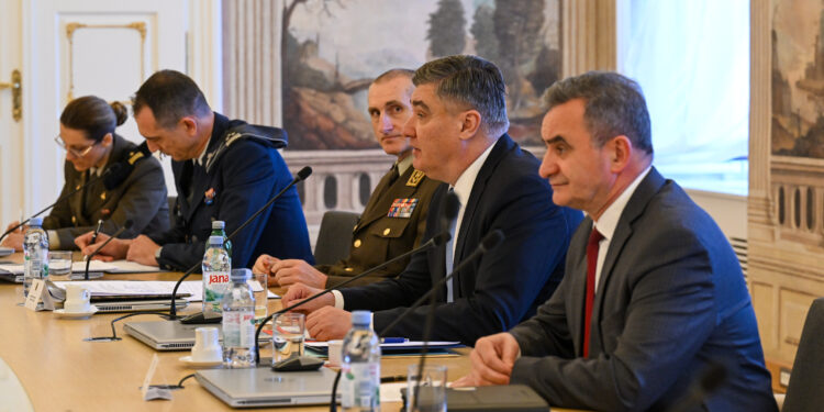 Gotova sjednica Vijeća za nacionalnu sigurnost, javili se Milanović i Plenković