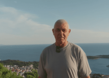 Gradonačelnik Hvara Šime Ravlić demantirao napise o plaći: “Ne primam plaću, već naknadu koju u cijelosti doniram”