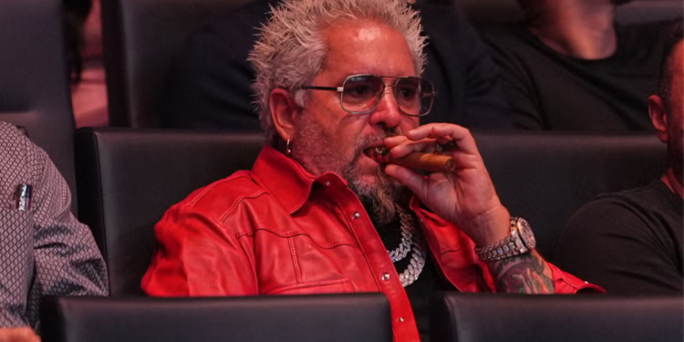 Guy Fieri progovara o virusnom videu prijateljske razmjene s braćom Tate – ali internet to ne prihvaća