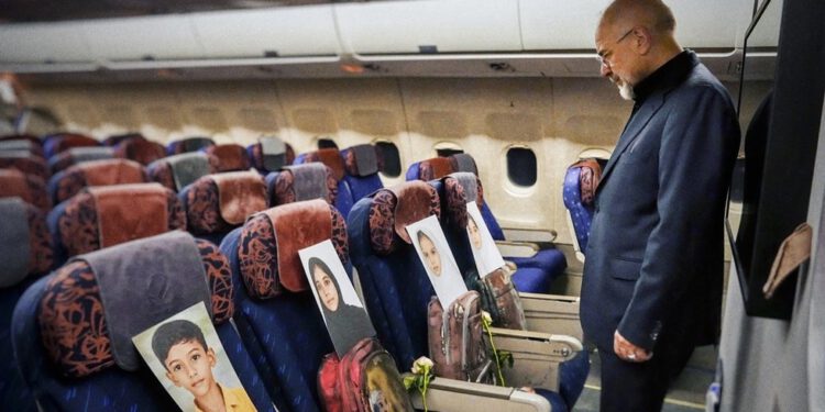 Iran i SAD će se suočiti u Pakistanu jer Trump upozorava da ‘nema rezervnog plana’ — RT World News