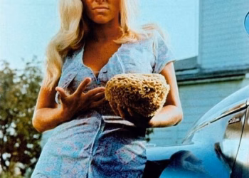 Joy Harmon umrla u 87. godini: Glamurozna plavuša iz scene autopraonice Cool Hand Luke preminula nakon zdravstvene bitke