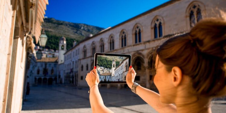 KRAJ BILDANJA CIJENA Gradonačelnik Dubrovnika upozorava upozorava da bi grad mogao podbaciti zbog loše usluge za visoke iznose?