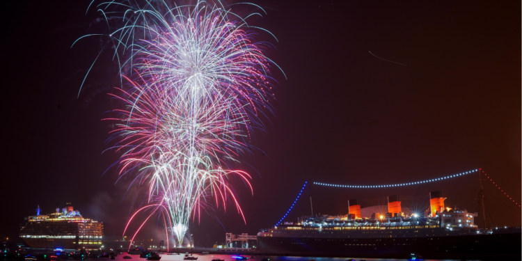 Kalifornijski regulatori ukidaju omiljeni vatromet 4. srpnja zbog zabrinutosti oko onečišćenja