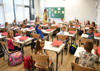 Kašnjenje plaća u školama HNŽ: ‘Usmene upute, pritisci i neujednačena praksa’