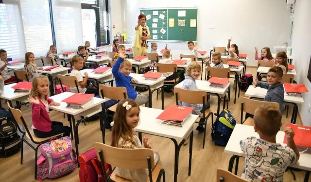 Kašnjenje plaća u školama HNŽ: ‘Usmene upute, pritisci i neujednačena praksa’