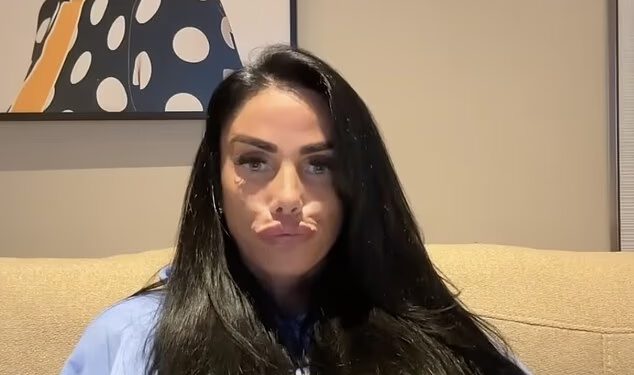 Katie Price njezina je sestra Sophie prozvala da ‘laže’ jer bivša glamurozna manekenka inzistira da nikada nije imala vezu za jednu noć