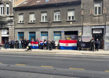 Keleminec sa svitom pred stanom Kekinovih: ‘Otvoreno priznaješ da si protiv Hrvatske’