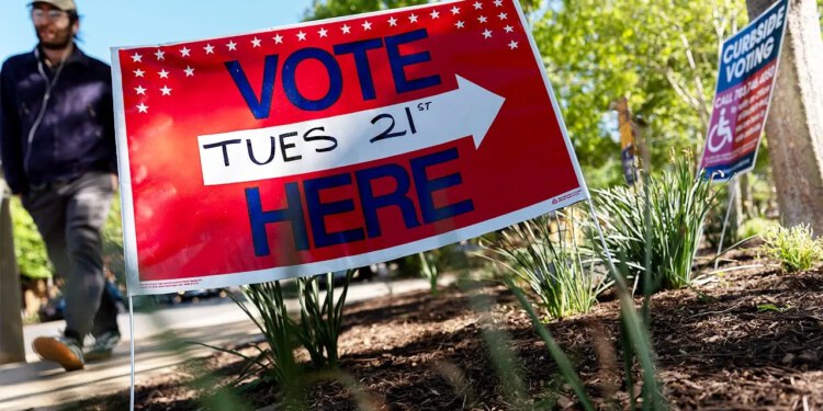 Konzervativna skupina istražuje preraspodjelu izbora u Virginiji, glasovanje poštom