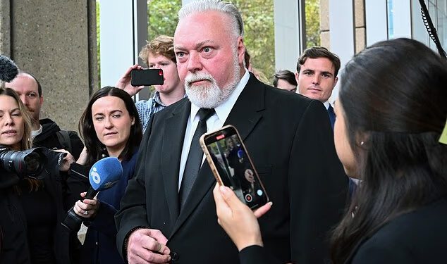 Kruže glasine Kyle Sandilands traži investitora koji će uložiti 90 milijuna dolara kako bi mu pomogao kupiti ARN usred velike pravne bitke s radio mrežom