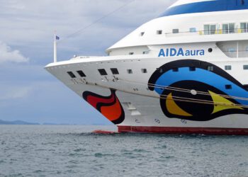 Kruzerska industrija napušta Bliski istok, no neki “hrabro” ostaju