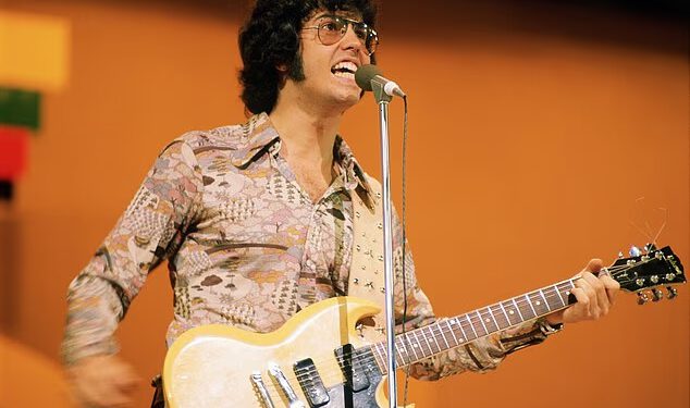 Legenda Osmondsa Alan Osmond umire u 76. godini: Najstariji brat iz kultne pop grupe 70-ih preminuo je nakon duge borbe s MS-om